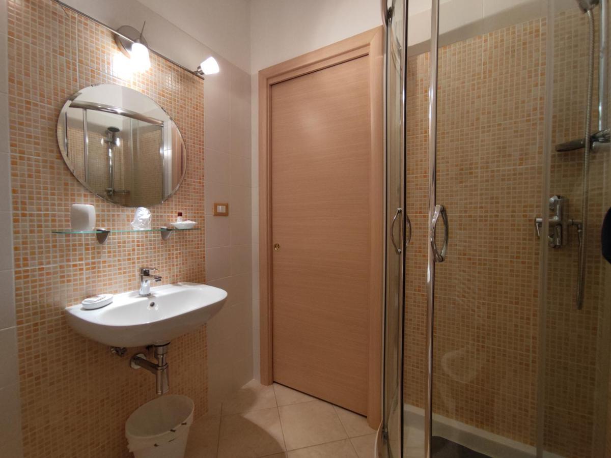 Bed and Breakfast Il Giardino Delle Zagare Fondi Exterior foto